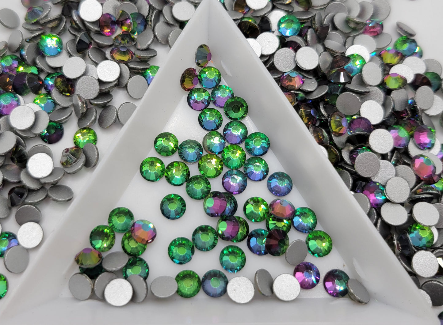 Green Volcano Glass Flatback Rhinestones | Craft rhinestones | Bling 3MM-SS12 | 4MM-SS16 |5MM-SS20 | DIY, Nail Art, Tumbler | 1440 per bag