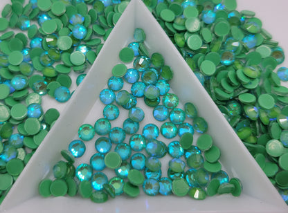 Emerald Luminous Glass Flatback Rhinestones | Craft rhinestones | Bling 3MM-SS12 | 4MM-SS16 |5MM-SS20 | DIY, Nail Art, Tumbler