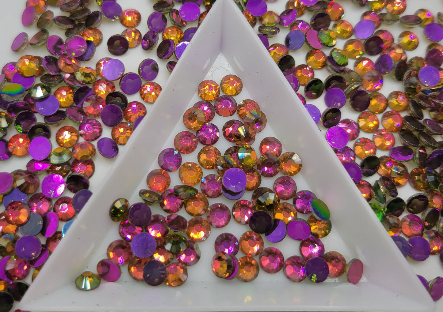 Siam Aurora Glass Flatback Rhinestones | Craft rhinestones | Bling 3MM-SS12 | 4MM-SS16 |5MM-SS20 | DIY, Nail Art, Tumbler | 1440 per bag