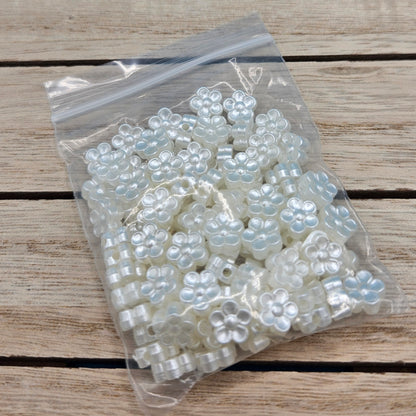 White Flower Acrylic Beads (100) | friendship beads | beading accessories