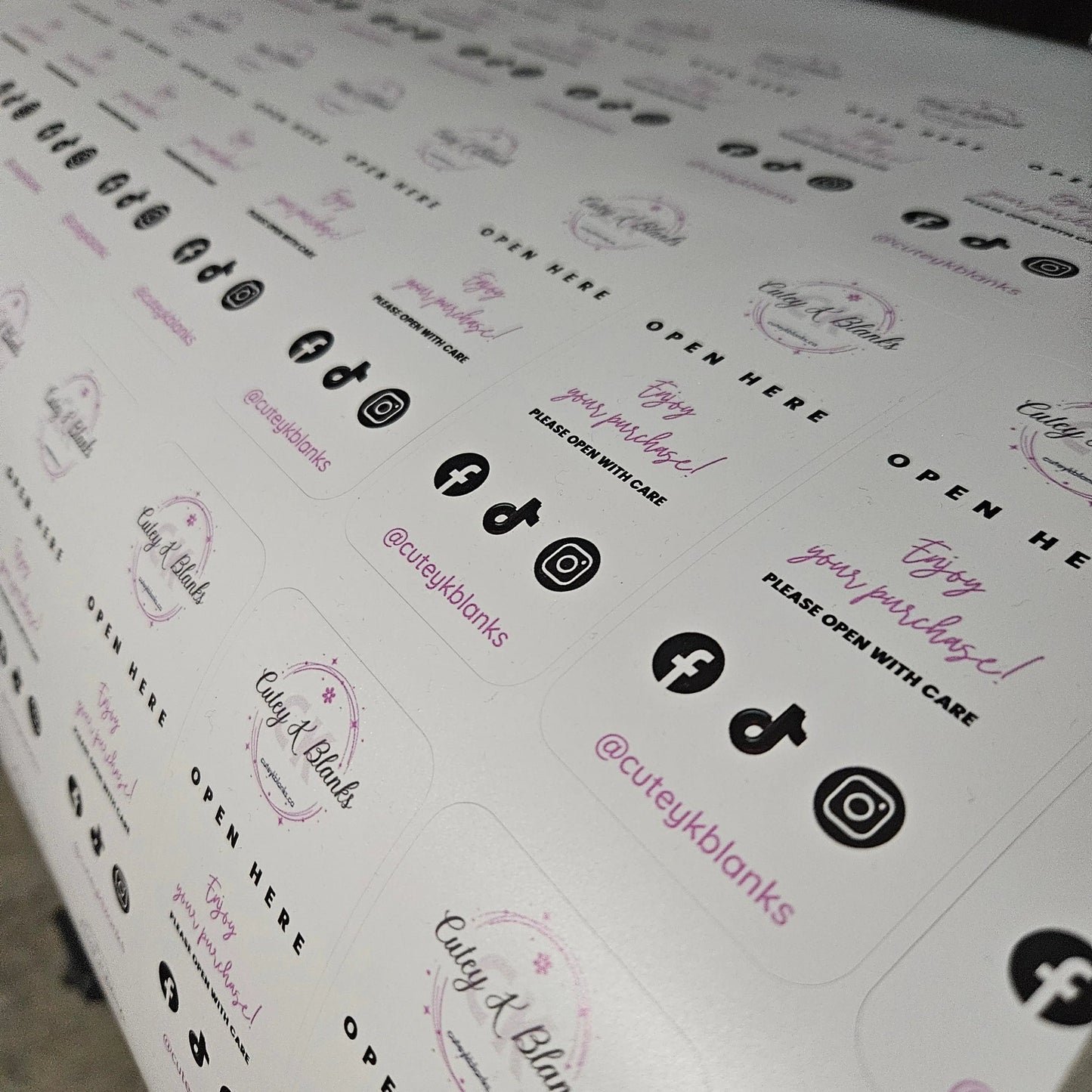 Cute Halloween Sticker | Halloween Sticker | Vampire lips | Glossy sticker | gift for halloween, kids, children DS100240